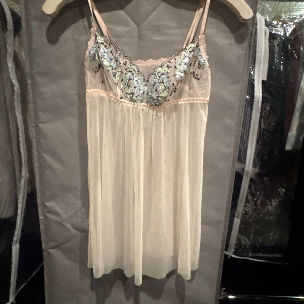Hanky Panky Chemise Pink Lace size small sheer